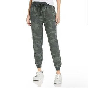 Splendid camo print green jogger drawstring pants